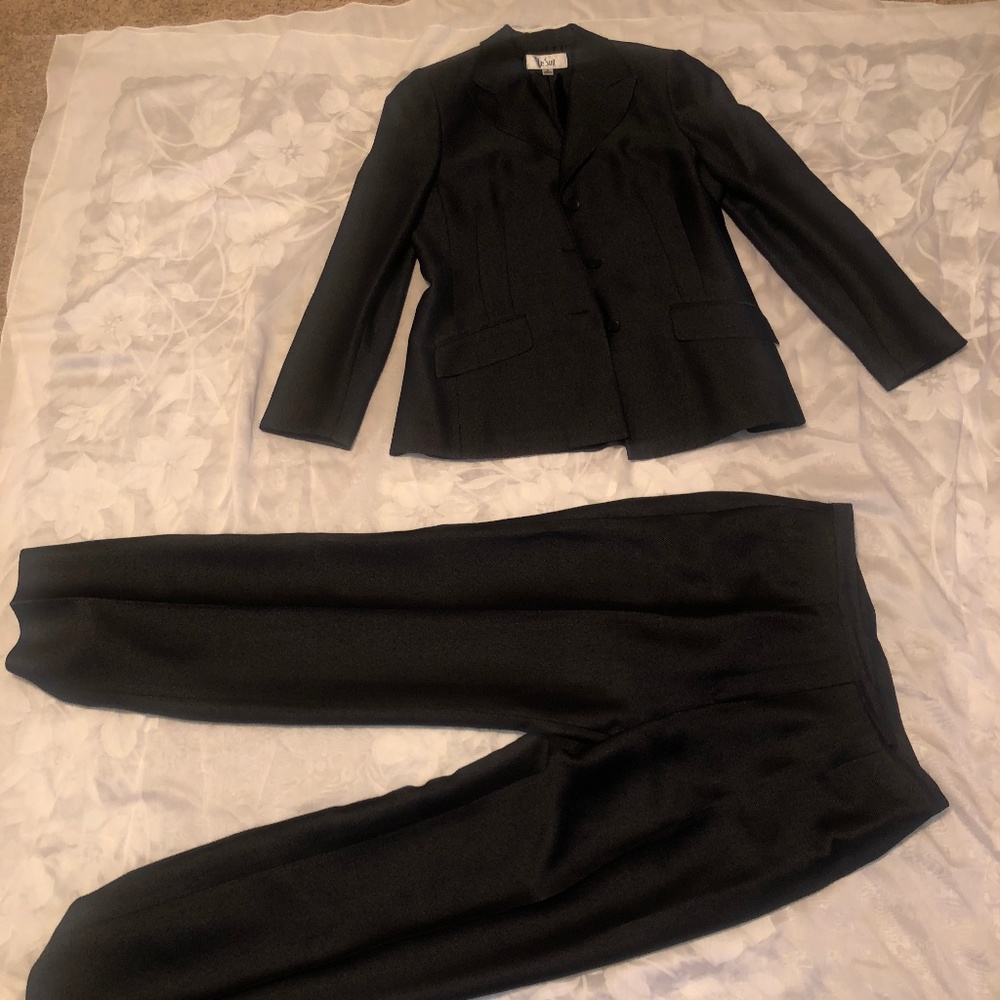Black Le Suit Set